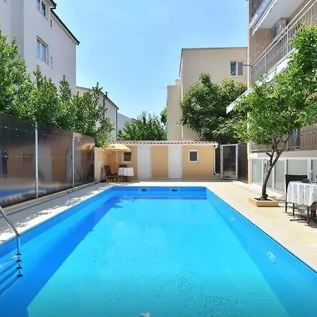 Apartment Mikuljan *