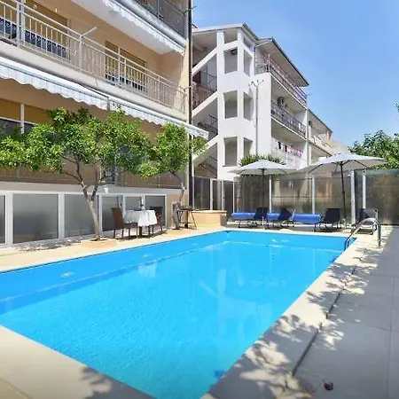 Mikuljan Apartment *