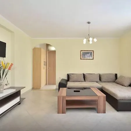 Apartment Mikuljan