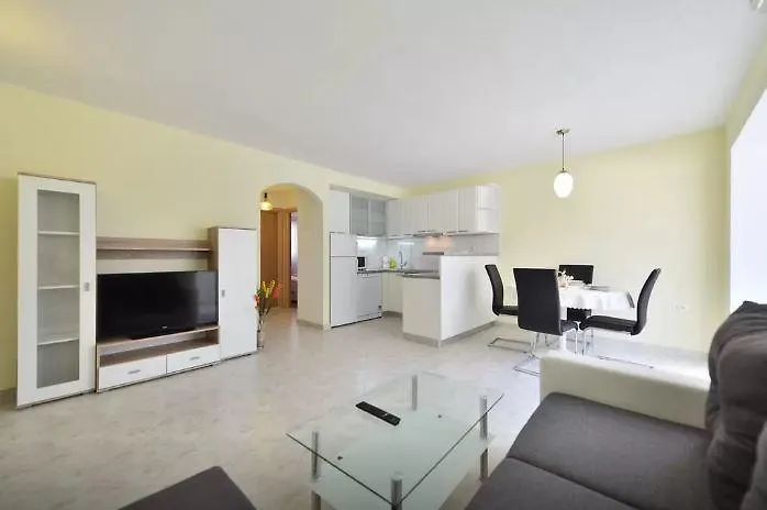 Appartement Mikuljan *